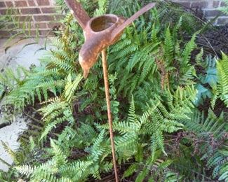 Bird on stand $8