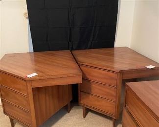 mid century corner group Dixie Furniture