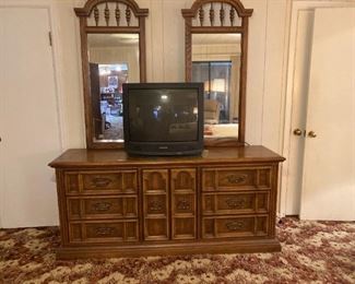 Broyhill retro dresser with double mirrors