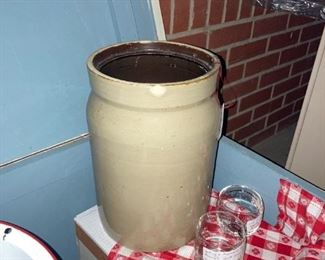 churn crock; set of 6 Tennessee Squire Jack Daniels sipper glasses; set of 6 Tennessee Squire Jack Daniels Precept glasses