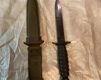 WW2 US M3 fighting knife and Camillus scabbard