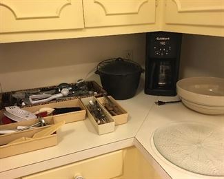 Keurig, cast iron pot, kitchenware