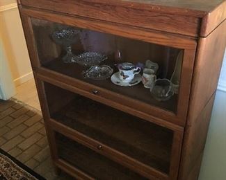 Lawyer's bookcase, crystal