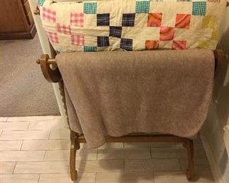 Quilt rack, quilt