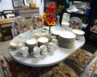 Sale Table  6 Upholstered Chiars