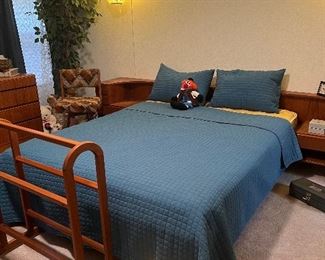 Mid century modern bedroom furniture