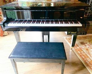 Mint Yamaha Piano!!