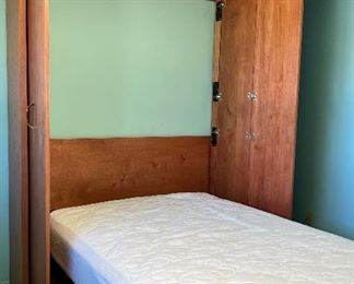 Murphy Bed w Mattress