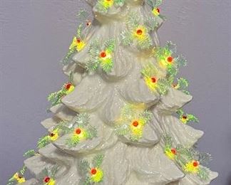 Vtg Lighted Tree