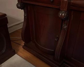 Credenza / Sideboard front doors