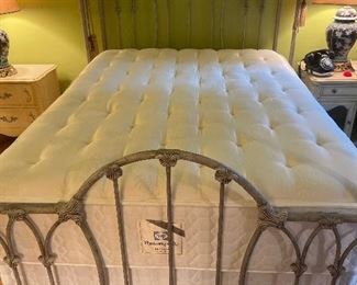 Full Size Box Spring & Mattress
