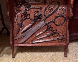 Interesting Knife Display