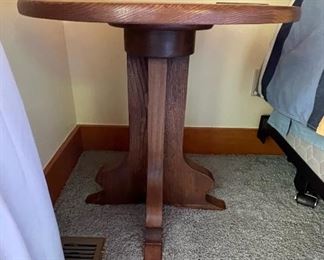 Small oak pedestal nightstand