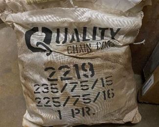 Tire chains-brand new