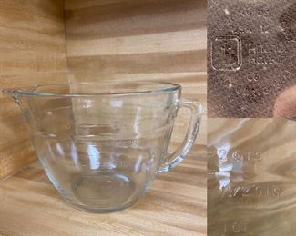 Vintage Anchor Hocking Glass 2Qt Measuring Cup