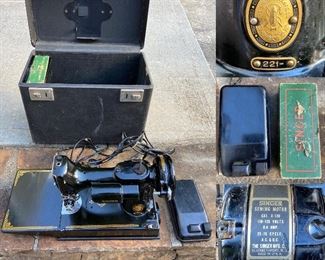  VINTAGE FEATHERWEIGHT Singer No221 Sewing Machine, Cord to foot pedal needs replacing