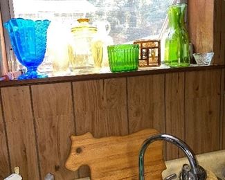 Wooden cutting boards, cow, etc.