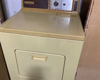 Harvest Gold dryer vintage,