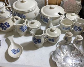 Pfalz Graph Yorktown Collection, most pieces sold individually