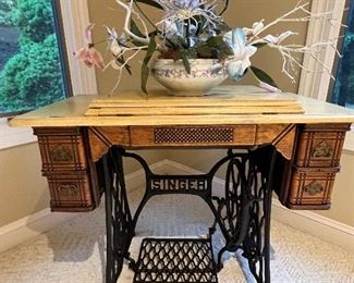 Singer Sewing restored Table 
