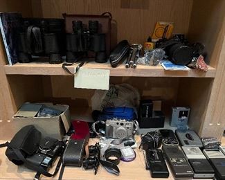 Assorted cameras 