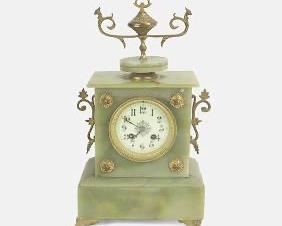 1920s Green Onyx and Ormolu Bronze French Mantle Clock