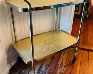 $110 
Retro dining cart gold 70's&nbsp;
