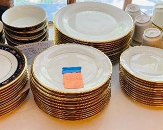 $850 
Lenox Eternal 60 pieces +&nbsp; Lenox Royal Peony 22 pieces&nbsp;