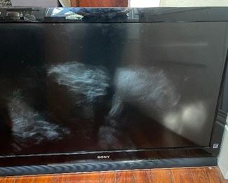 $50 
TV Sony 46" Bravia 2008