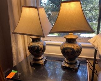 $70 
Pair lamps dragon pottery 21"
