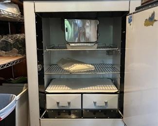 Monitor Top Refrigerator