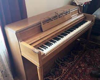 Wurlitzer Spinet Piano 