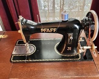 Pfaff treadle sewing machine 