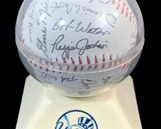 New York Yankees 1981 Roster Autographed Baseball With 28 Signatures