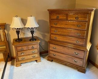 Chest of drawers, night stand. 