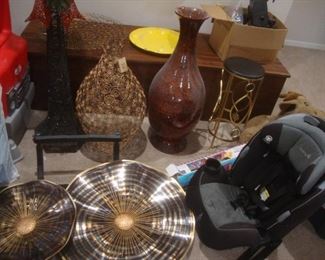 Large vases, wall art, 5' wood box