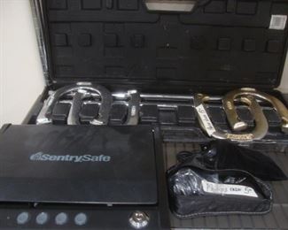 Sentry safe with keys, chromed horseshoes
