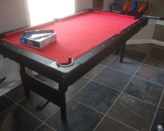 Go Sports 6' billiard table