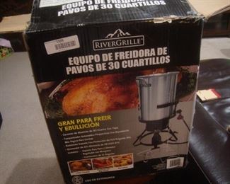 River Grille turkey fryer, new in box