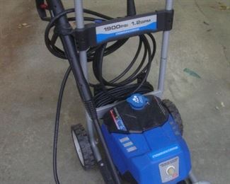 1900 PSI electric power washer