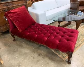 Red velvet Lounge chaise Orlando Estate Auction