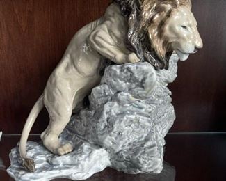 LLADRO "Pouncing Lion" 8656