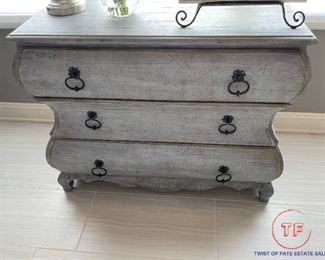 HOOKER Furniture Beaumont Bachelor's Chest