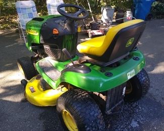 Nice lawnmower - John Deere 