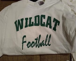 Retro wildcat shirt