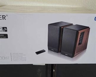 EDIFIER Speakers NIB