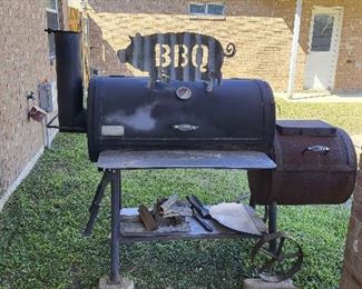 OLD COUNTRY BBQ PIT