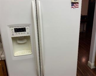 side by side fridge with ice maker