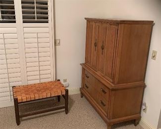wardrobe cabinet, lattice top bench 