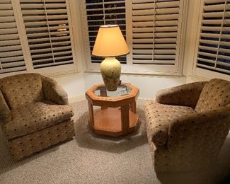 armchairs, end table, lamp